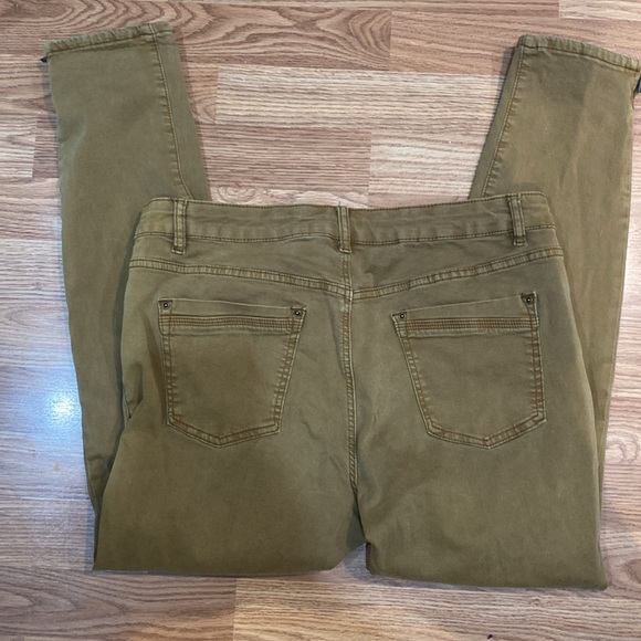 Charlie khaki jeans size 14 - Picture 5 of 10